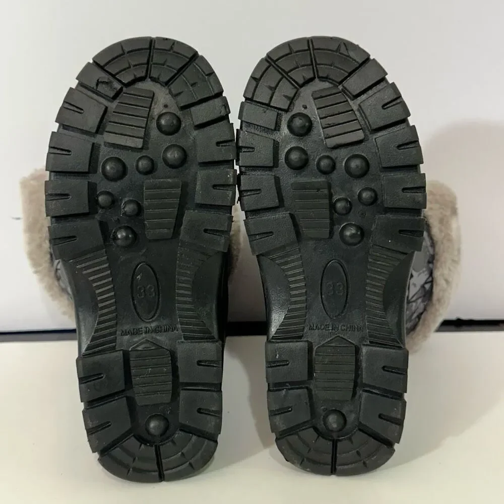 Kid Sport Snow Boots Gray and Black | Size 13 (33)
